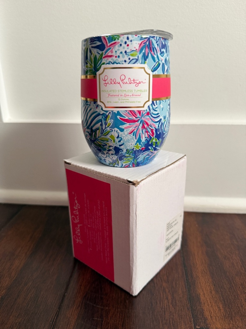 NIP Lilly Pulitzer Stemless Insulated Tumbler with Lid in Lion Around